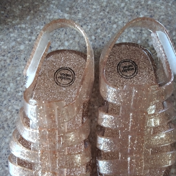 toddler sandals - Picture 2 of 2